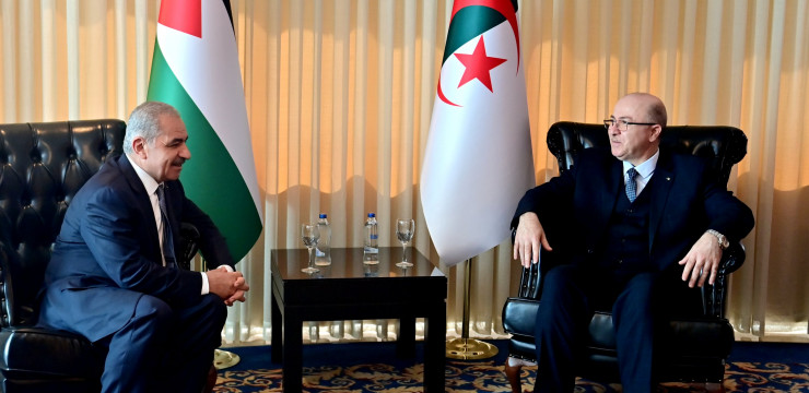 الوزير الأول يتحادث مع رئيس الوزراء الفلسطيني بقونية التركية