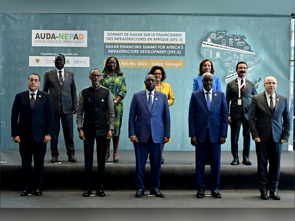 Participation du Premier Ministre au 2ème Sommet de Dakar sur le «financement des infrastructures en Afrique»